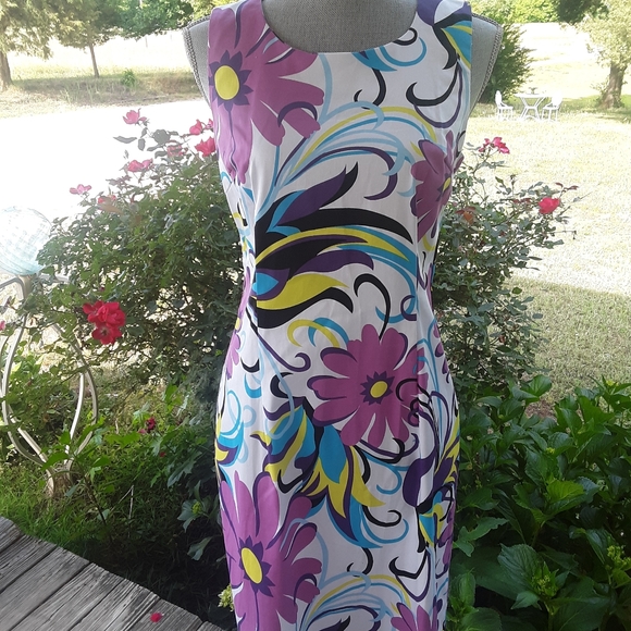 JW TRECI DRESS - Picture 1 of 12